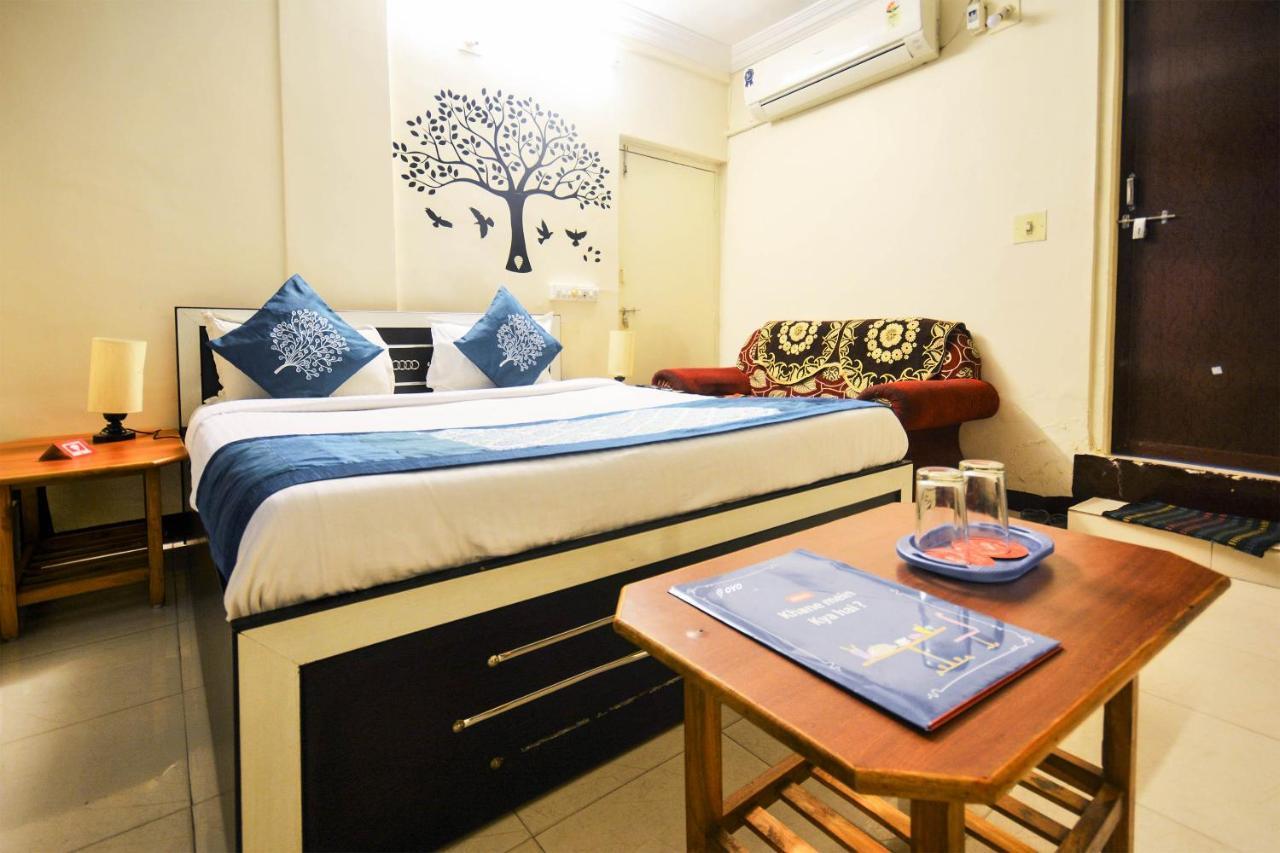 Oyo Hotel Blue Diamond Ahmedabad Eksteriør bilde